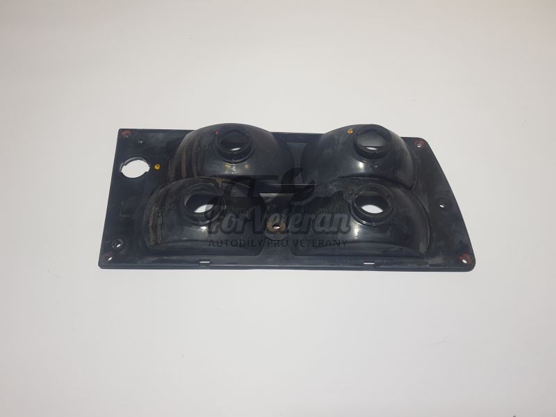 spodek - základna zadního světla LEVÁ ŠKODA 105, 120, 130, Rapid ; 114924260